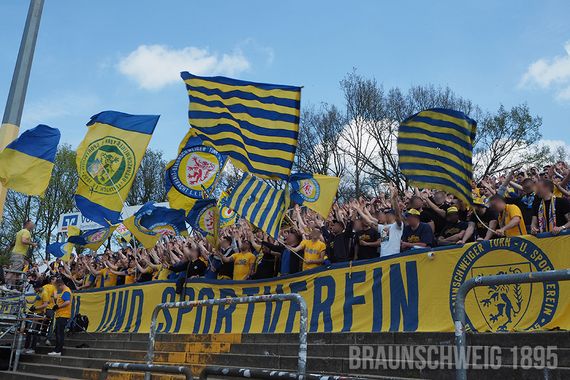 SV Darmstadt 98 vs Eintracht Braunschweig (1-1) (8)
