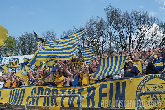 SV Darmstadt 98 vs Eintracht Braunschweig (1-1) (13)