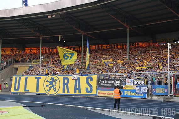 Eintracht Braunschweig vs DSC Arminia Bielefeld (0-0) (3)