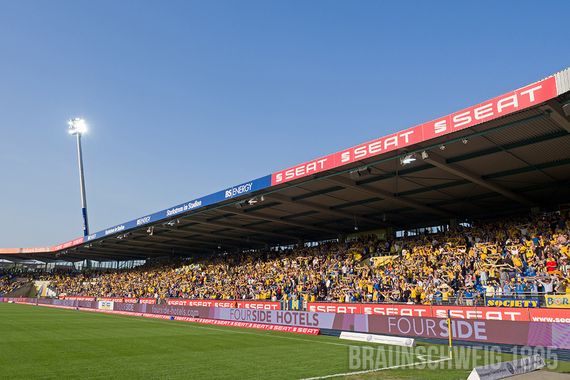 Eintracht Braunschweig vs DSC Arminia Bielefeld (0-0) (4)