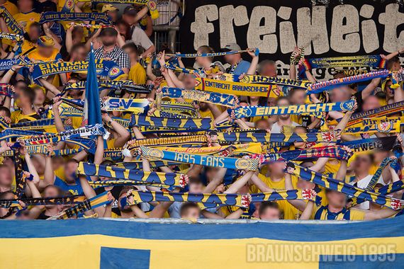 Eintracht Braunschweig vs DSC Arminia Bielefeld (0-0) (26)