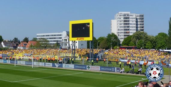 Holstein Kiel vs Eintracht Braunschweig (6-2) (6)