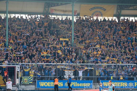 Eintracht Braunschweig vs SV Sandhausen (1-1) (4)
