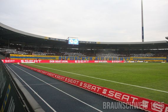 Eintracht Braunschweig vs SpVgg Fürth (3-0) (1)