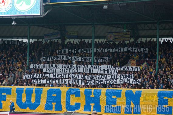 Eintracht Braunschweig vs SpVgg Fürth (3-0) (3)