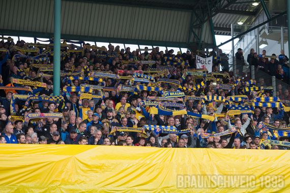 Eintracht Braunschweig vs SpVgg Fürth (3-0) (12)