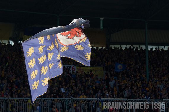 Eintracht Braunschweig vs FC St. Pauli (0-1) (8)