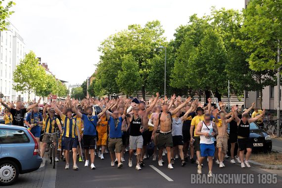Eintracht Braunschweig vs Karlsruher SC (1-1) (4)
