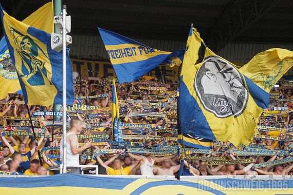 Eintracht Braunschweig vs Karlsruher SC (1-1) (21)