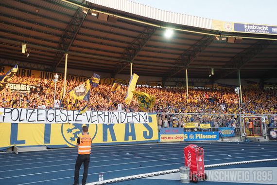 Eintracht Braunschweig vs Karlsruher SC (1-1) (28)