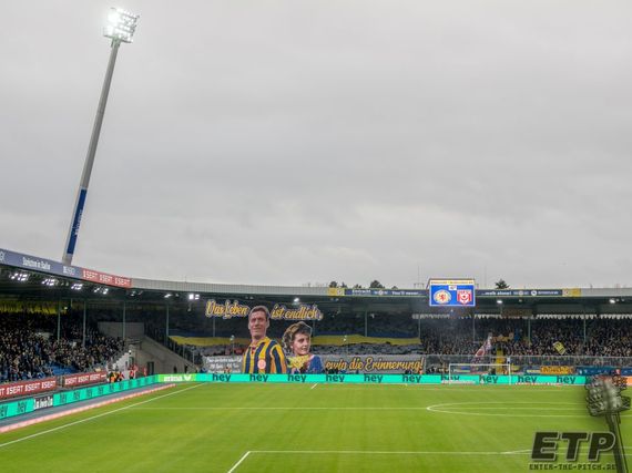 Eintracht Braunschweig vs Hallescher FC (0-1) (5)