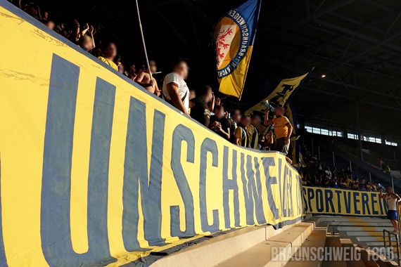 FC Hansa Rostock vs Eintracht Braunschweig (2-0) (3)