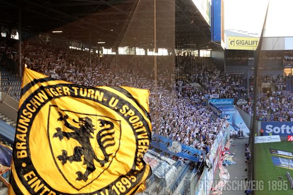 FC Hansa Rostock vs Eintracht Braunschweig (2-0) (10)