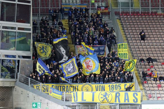 1. FC Kaiserslautern vs Eintracht Braunschweig (0-0) (1)