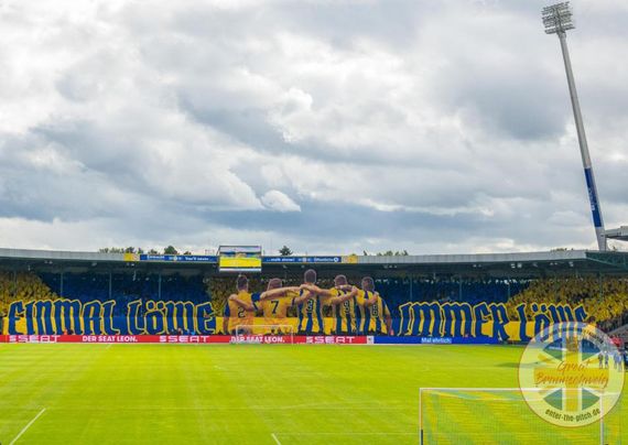 Eintracht Braunschweig vs Hallescher FC (1-1)