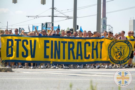 Eintracht Braunschweig vs TSV 1860 München (2-1) (8)