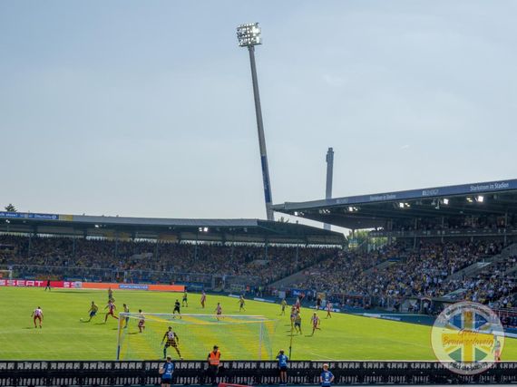 Eintracht Braunschweig vs Würzburger Kickers (5-2) (4)