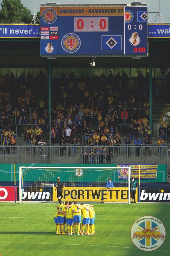 Eintracht Braunschweig vs Hamburger SV (1-2) (3)