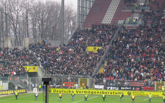 1. FC Kaiserslautern vs Eintracht Frankfurt (1-0) (10)