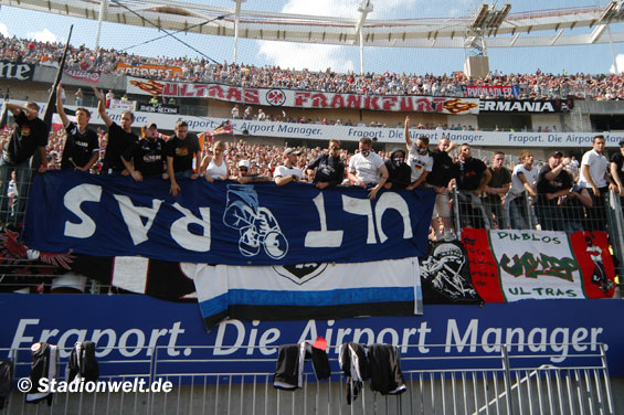 Eintracht Frankfurt vs Karlsruher SC (2-1) (32)