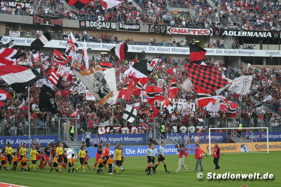 Eintracht Frankfurt vs Dynamo Dresden (2-1) (1)