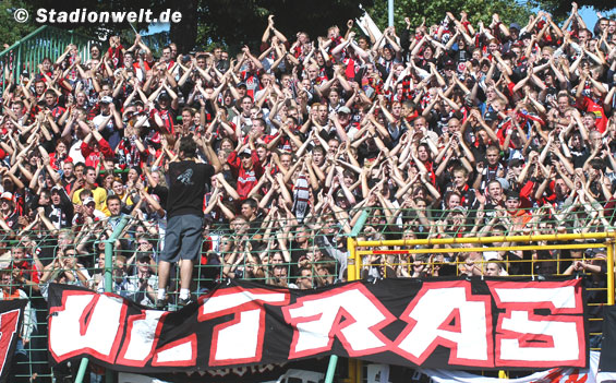 FC Rot-Weiß Erfurt vs Eintracht Frankfurt (0-1) (6)