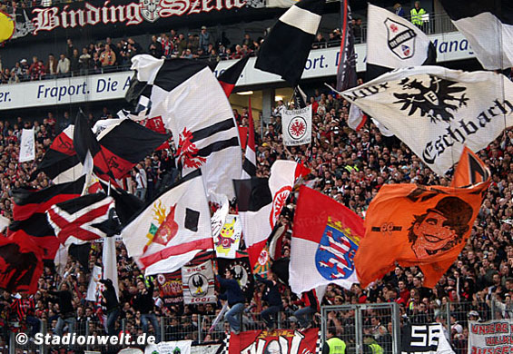 Eintracht Frankfurt vs DSC Arminia Bielefeld (3-0) (2)