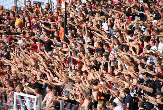VfB Stuttgart vs Eintracht Frankfurt (1-1) (8)