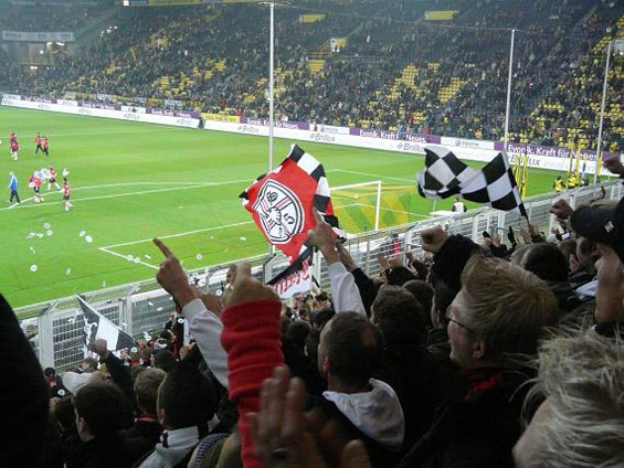 Borussia Dortmund vs Eintracht Frankfurt (4-0) (2)