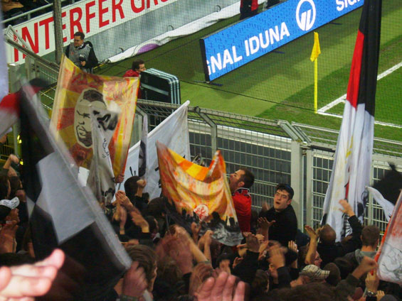 Borussia Dortmund vs Eintracht Frankfurt (4-0) (24)