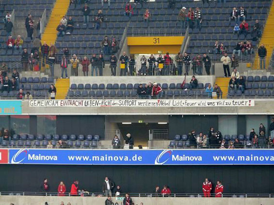 Eintracht Frankfurt vs FC Schalke 04 (1-2) (1)