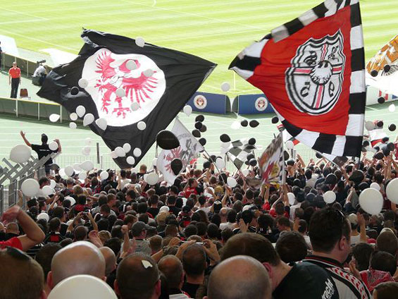 VfB Stuttgart vs Eintracht Frankfurt (2-0) (19)