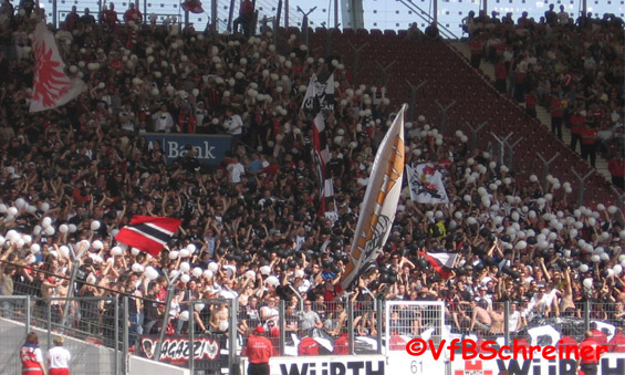 VfB Stuttgart vs Eintracht Frankfurt (2-0) (32)