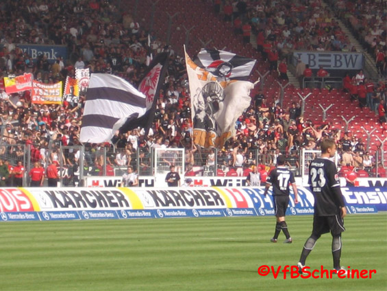 VfB Stuttgart vs Eintracht Frankfurt (2-0) (33)