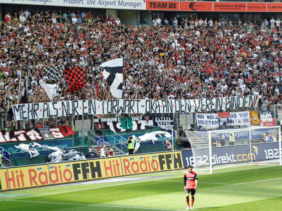 Eintracht Frankfurt vs Hamburger SV (2-3) (14)