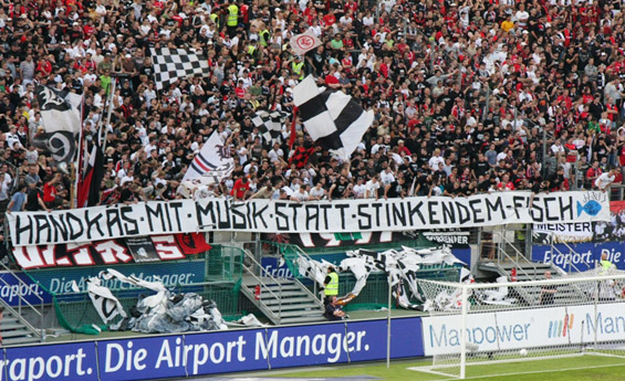 Eintracht Frankfurt vs Hamburger SV (2-3) (23)