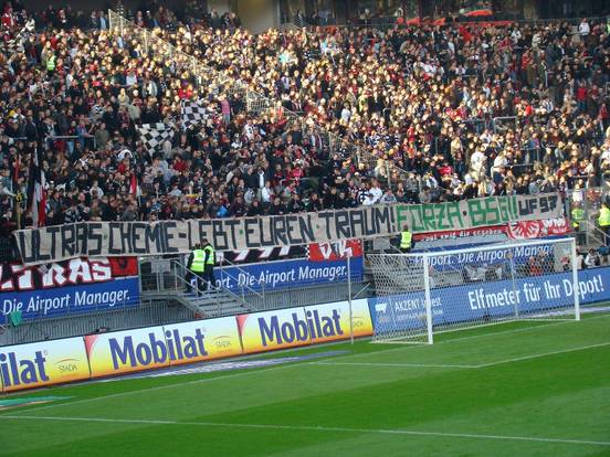 Eintracht Frankfurt vs Bayer 04 Leverkusen (0-2) (23)