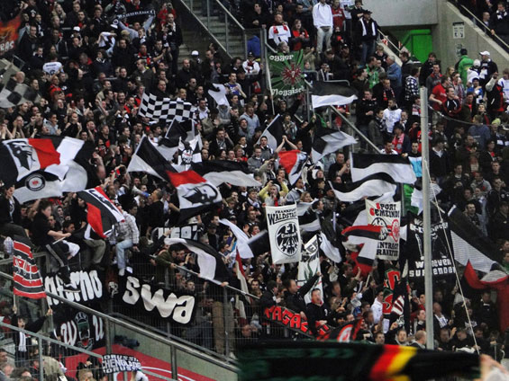 Borussia Mönchengladbach vs Eintracht Frankfurt (2-0) (4)