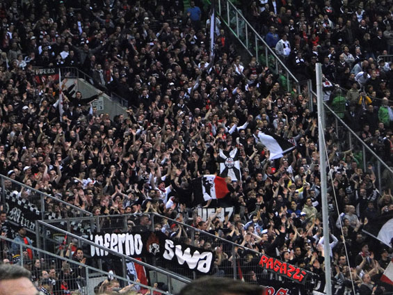 Borussia Mönchengladbach vs Eintracht Frankfurt (2-0) (6)