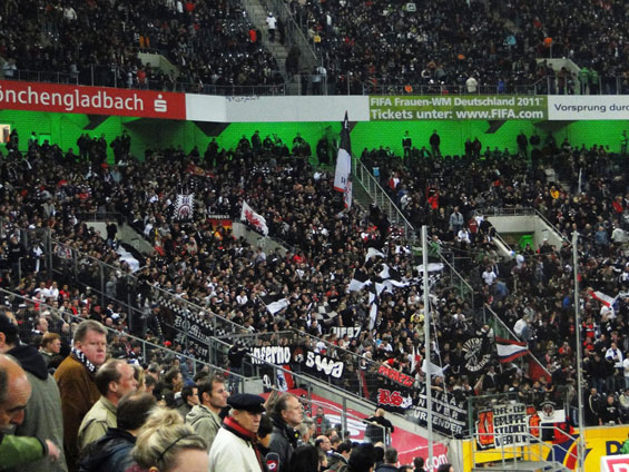 Borussia Mönchengladbach vs Eintracht Frankfurt (2-0) (7)