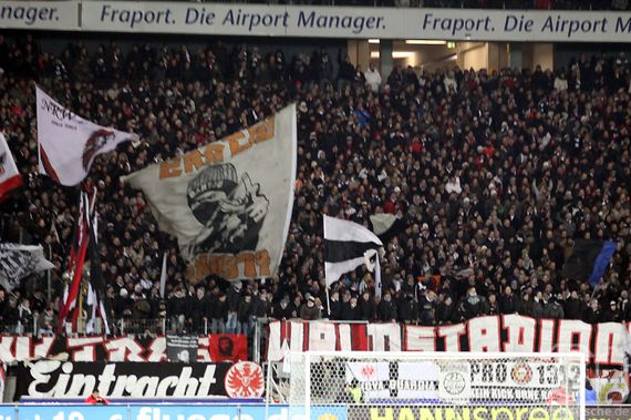 Eintracht Frankfurt vs Borussia Dortmund (1-0) (2)
