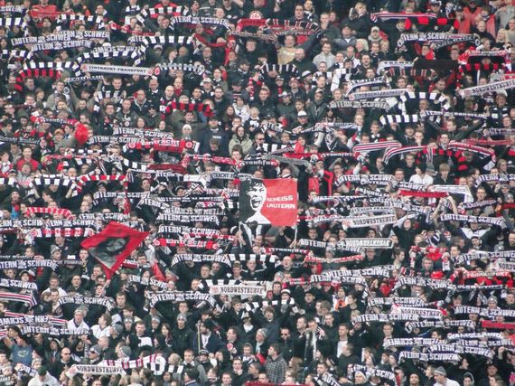 Eintracht Frankfurt vs 1. FC Kaiserslautern (0-0) (16)