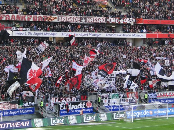 Eintracht Frankfurt vs FC St. Pauli (2-1) (8)