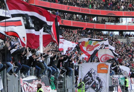 Eintracht Frankfurt vs FC St. Pauli (2-1) (13)