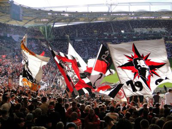 VfB Stuttgart vs Eintracht Frankfurt (1-2) (23)
