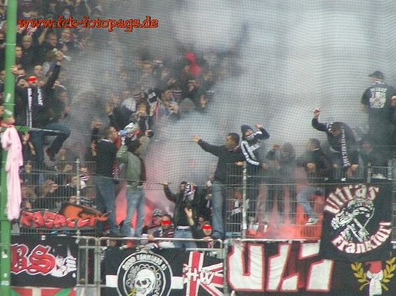 1. FC Kaiserslautern vs Eintracht Frankfurt (0-3) (16)