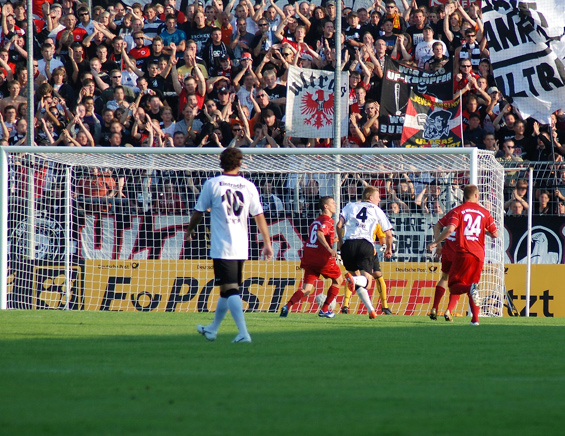 SV Wilhelmshaven vs Eintracht Frankfurt (0-4) (2)