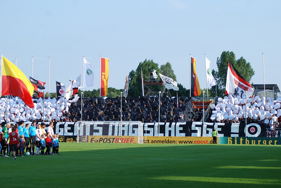 SV Wilhelmshaven vs Eintracht Frankfurt (0-4) (10)