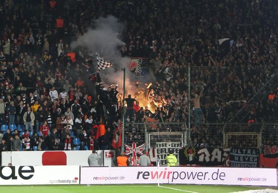 VfL Bochum vs Eintracht Frankfurt (0-2) (5)