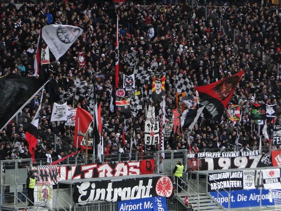 Eintracht Frankfurt vs Karlsruher SC (2-0) (1)
